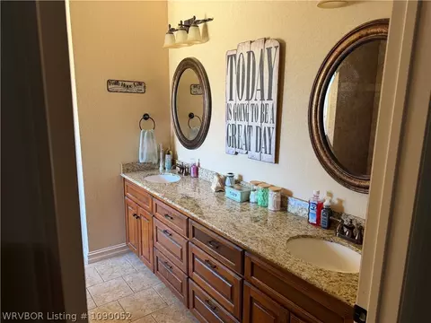 Bath - 8501 Reata St, Fort Smith, AR 72916 photo 2 of 5