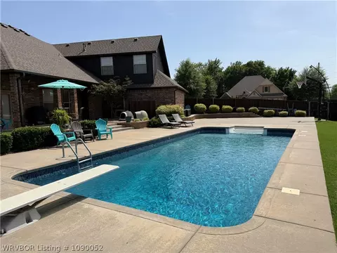 Exterior - 8501 Reata St, Fort Smith, AR 72916 photo 10 of 11