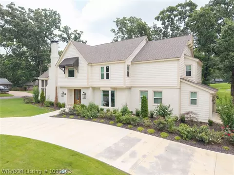 Exterior - 9801 Wellington Way, Fort Smith, AR 72908 photo 3 of 14