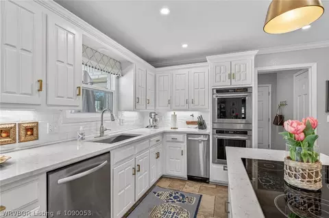 Kitchen - 9801 Wellington Way, Fort Smith, AR 72908 photo 3 of 8