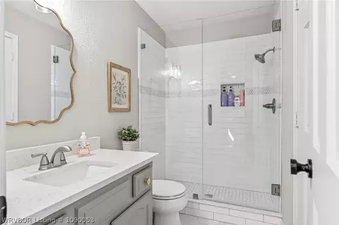 Bath - 9801 Wellington Way, Fort Smith, AR 72908 photo 6 of 8