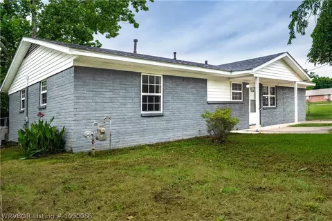 415 Mitchell St, Sallisaw, OK 74955