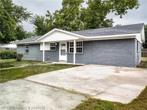 415 Mitchell St, Sallisaw, OK 74955