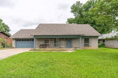 4211 Royal Oak Dr, Fort Smith, AR 72904 photo 1