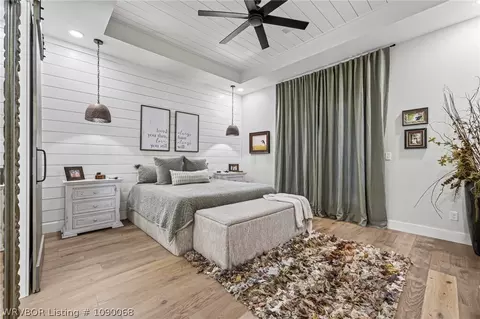Bedroom - 8300 Bear Hollow Rd, Fort Smith, AR 72916 photo 1 of 9