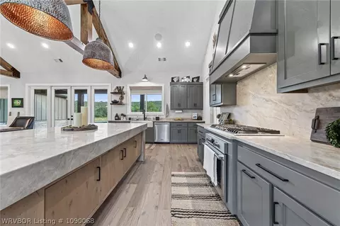 Kitchen - 8300 Bear Hollow Rd, Fort Smith, AR 72916 photo 7 of 7