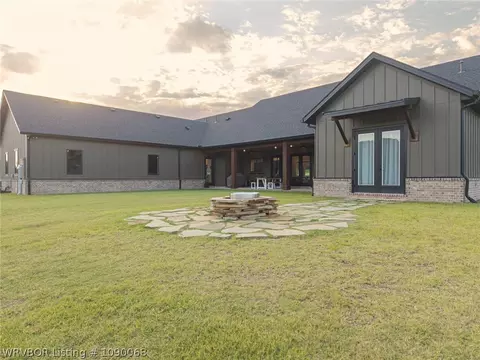 Exterior - 8300 Bear Hollow Rd, Fort Smith, AR 72916 photo 11 of 17