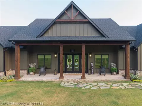 Exterior - 8300 Bear Hollow Rd, Fort Smith, AR 72916 photo 2 of 17