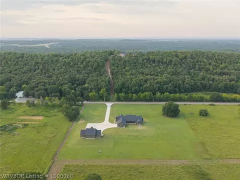 View/Area - 8300 Bear Hollow Rd, Fort Smith, AR 72916 photo 3 of 3
