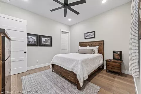 Bedroom - 8300 Bear Hollow Rd, Fort Smith, AR 72916 photo 3 of 9