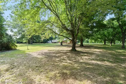 Exterior - 1608 Cole Ter, Lavaca, AR 72941 photo 7 of 9