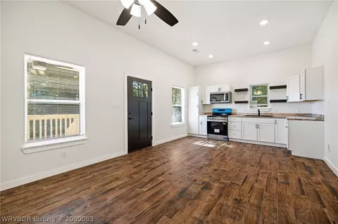 Living - 1423 Lyman, Fort Smith, AR 72904 photo 1 of 3