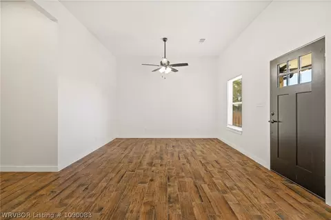 Living - 1423 Lyman, Fort Smith, AR 72904 photo 3 of 3