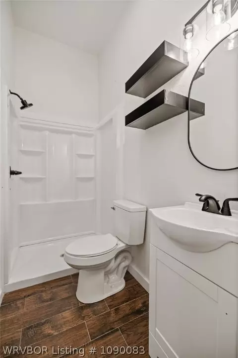 Bath - 1423 Lyman, Fort Smith, AR 72904 photo 1 of 4