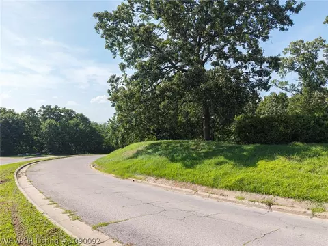9501 Jenny Lind Rd, Fort Smith, AR 72908 photo 3