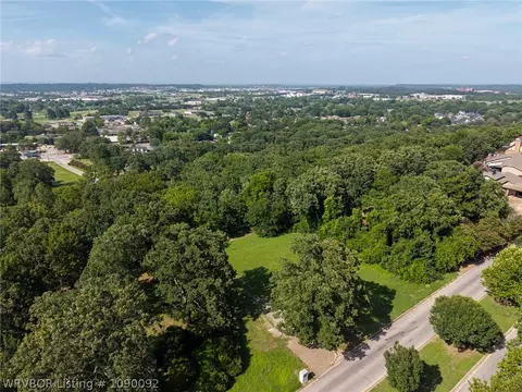 9501 Jenny Lind Rd, Fort Smith, AR 72908 photo 5