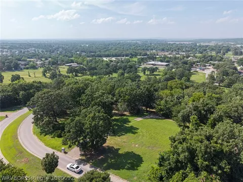 9501 Jenny Lind Rd, Fort Smith, AR 72908 photo 6