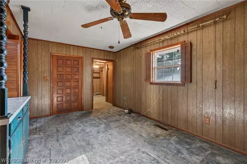 Living - 203 N 10th St, Paris, AR 72855 photo 2 of 4