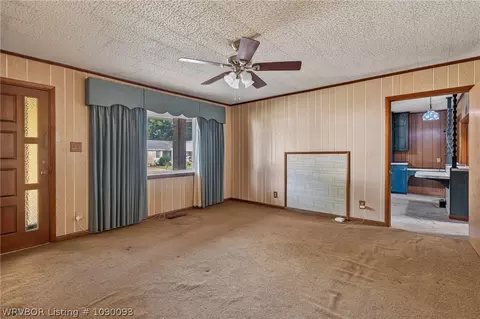 Living - 203 N 10th St, Paris, AR 72855 photo 4 of 4