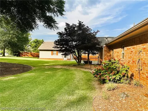 Exterior - 6901 Southfield Dr, Fort Smith, AR 72916 photo 13 of 19