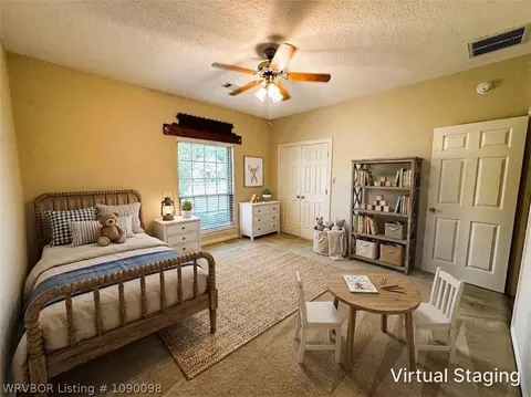 Bedroom - 6901 Southfield Dr, Fort Smith, AR 72916 photo 2 of 7