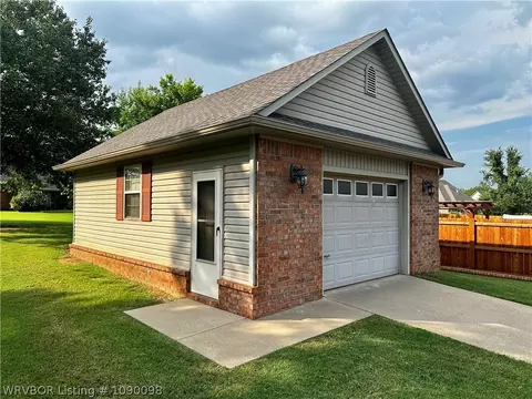 Exterior - 6901 Southfield Dr, Fort Smith, AR 72916 photo 19 of 19
