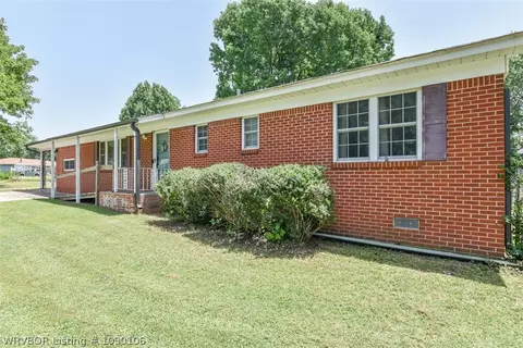 1700 Utica St, Fort Smith, AR 72901 photo 4