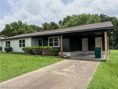 952 Cedar St, Booneville, AR 72927