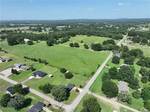 View/Area - 900 Gregory Ave, Pocola, OK 74902 photo 3 of 10