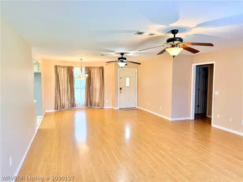 Living - 900 Gregory Ave, Pocola, OK 74902 photo 3 of 5