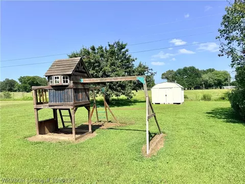 Exterior - 900 Gregory Ave, Pocola, OK 74902 photo 7 of 12