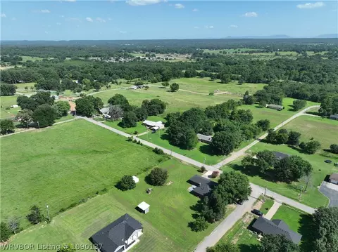 View/Area - 900 Gregory Ave, Pocola, OK 74902 photo 4 of 10