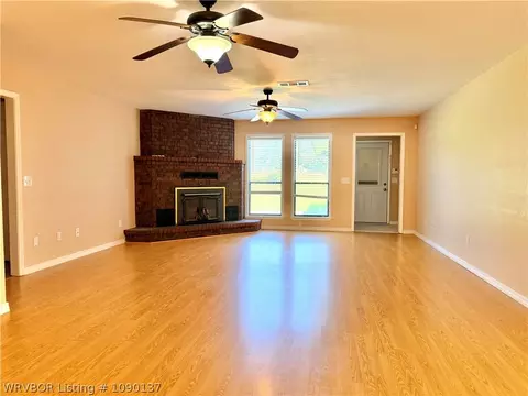 Living - 900 Gregory Ave, Pocola, OK 74902 photo 4 of 5