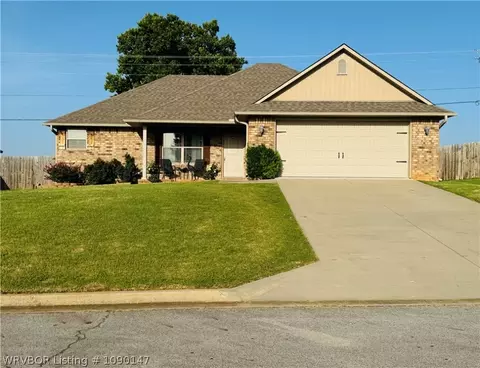 104 Chelsea Ln, Pocola, OK 74902