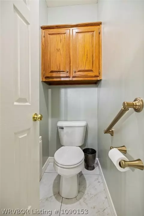 Bath - 10704 Towle Ct, Fort Smith, AR 72908 photo 6 of 9