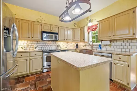 Kitchen - 10704 Towle Ct, Fort Smith, AR 72908 photo 3 of 4