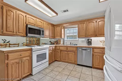 502 Jessie Dr, Lavaca, AR 72941 photo 9