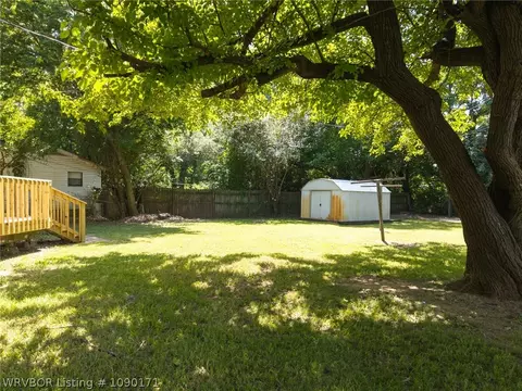 Exterior - 6 Raleigh Cir, Fort Smith, AR 72901 photo 7 of 14
