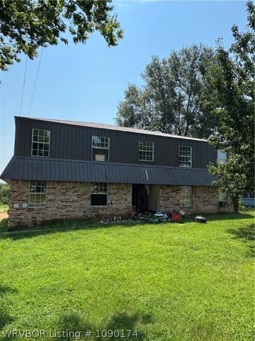 945 Elm St, Waldron, AR 72958