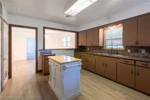 1901 S X, Fort Smith, AR 72901 photo 2