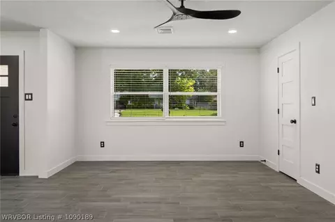 217 Baylor Cir, Fort Smith, AR 72908 photo 8
