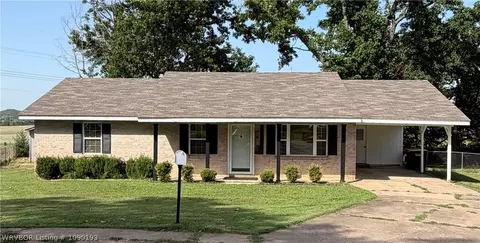 716 Sharon Cir, Charleston, AR 72933