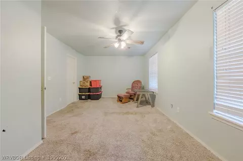 Bedroom - 466710 E 1070 Rd, Sallisaw, OK 74955 photo 5 of 7