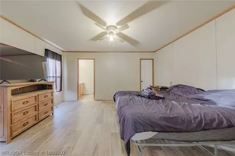 Bedroom - 466710 E 1070 Rd, Sallisaw, OK 74955 photo 6 of 7