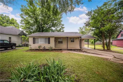 200 N Hancock St, Charleston, AR 72933