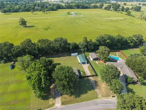 View/Area - 473101 E 1127 Rd, Muldrow, OK 74948 photo 3 of 4
