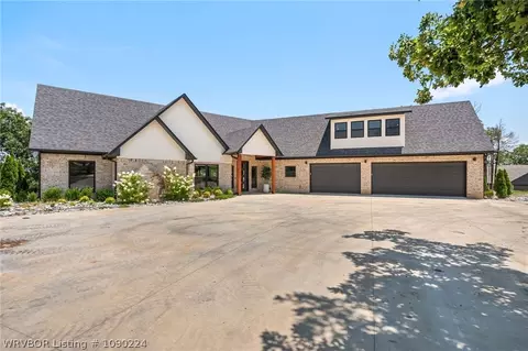 110 Eagle Ct, Poteau, OK 74953