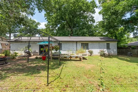 Exterior - 7609 Cheryl Ln, Fort Smith, AR 72908 photo 4 of 5