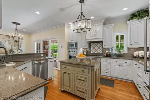 Kitchen - 5311 Hardscrabble Way, Fort Smith, AR 72903 photo 2 of 9