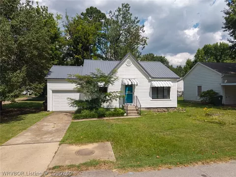 1315 S 26th St, Fort Smith, AR 72901 photo 2